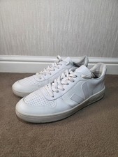 VEJA V-10 Leather Trainers - Extra White - Men’s UK 11 (EU 45)