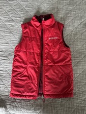 Columbia Kids Puffer/Fleece Reversible Vest. Red. Kids Size M .