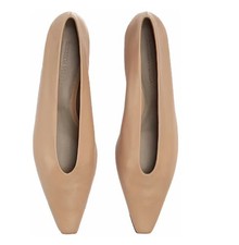 Bottega Veneta Almond Leather Flat Brand New With Box In Beige Color
