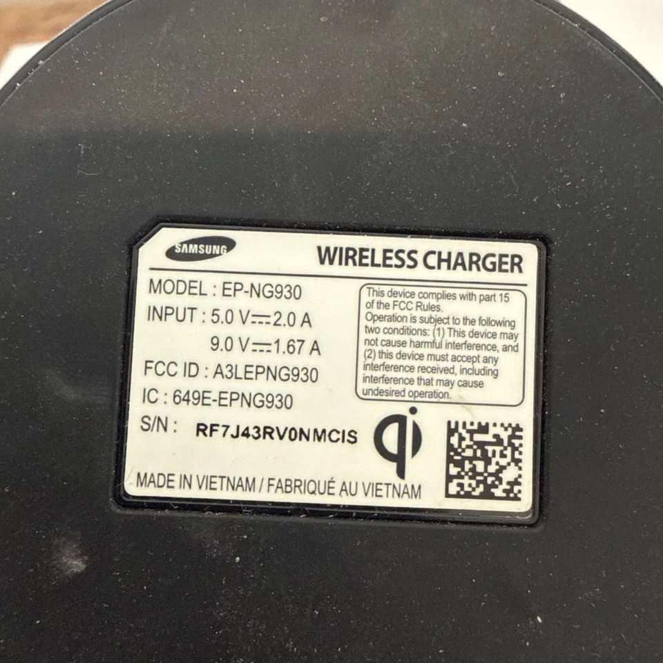 Original Samsung EP-NG930 Fast Charge Wireless Charging Stand - image 3 of 4