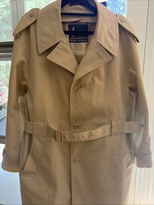 Vintage 1970s Misty Harbor Mariner III Men s 40R, Tan Trench Coat w/belt