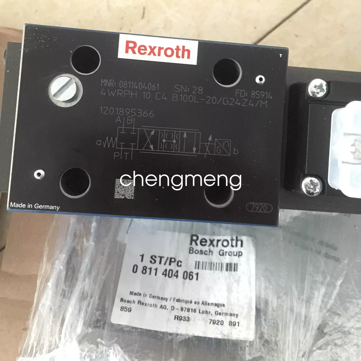 4WRPH10C4B100L-20/G24Z4/M 0811404061 REXROTH VALVE new via FedEx
