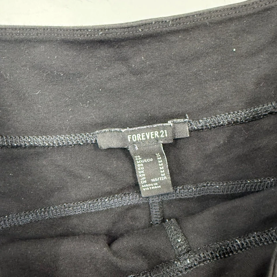 Leggings femininas Forever 21 ativa tamanho M preta mistura de algodão stretch ajuste fino - Imagem 4 de 4