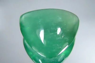 Fluorite Verte Naturelle 4 Carats – Qualité VVS, Ovale, Non Traitée, Origine Afrique
