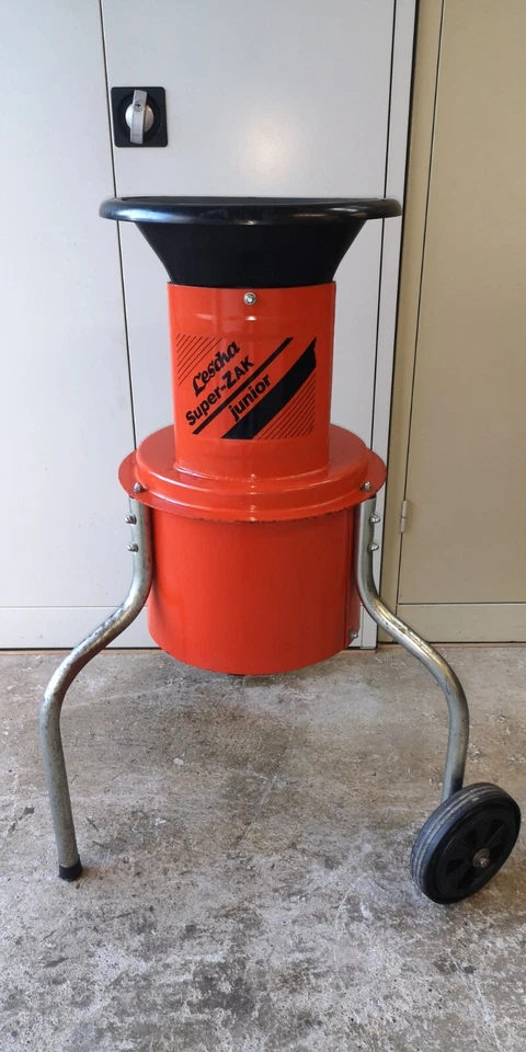 Elektro Gartenhäcksler Lescha Super-ZAK Junior neue Messer 220 V, guter Zustand - Bild 2 von 4