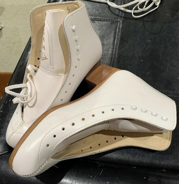 GAM Youth Figure Skating Free Style Boots Size 6.5 Style A7529