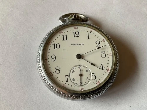 Fine 17J adj Waltham 16s open face base metal case pocket watch runs well 1904