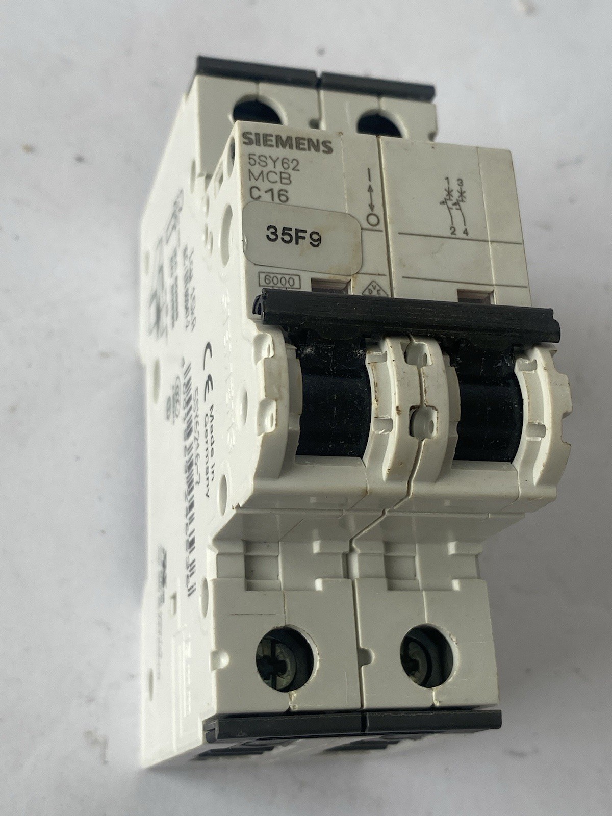 Siemens 5Sy6216-7 5Sy62 Mcb C16 Miniature Circuit Breaker 16A 400V 2 Pole