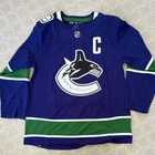 Fanatics Under Wraps NHL Vancouver Canucks Henrik Sedin Autographed Jersey