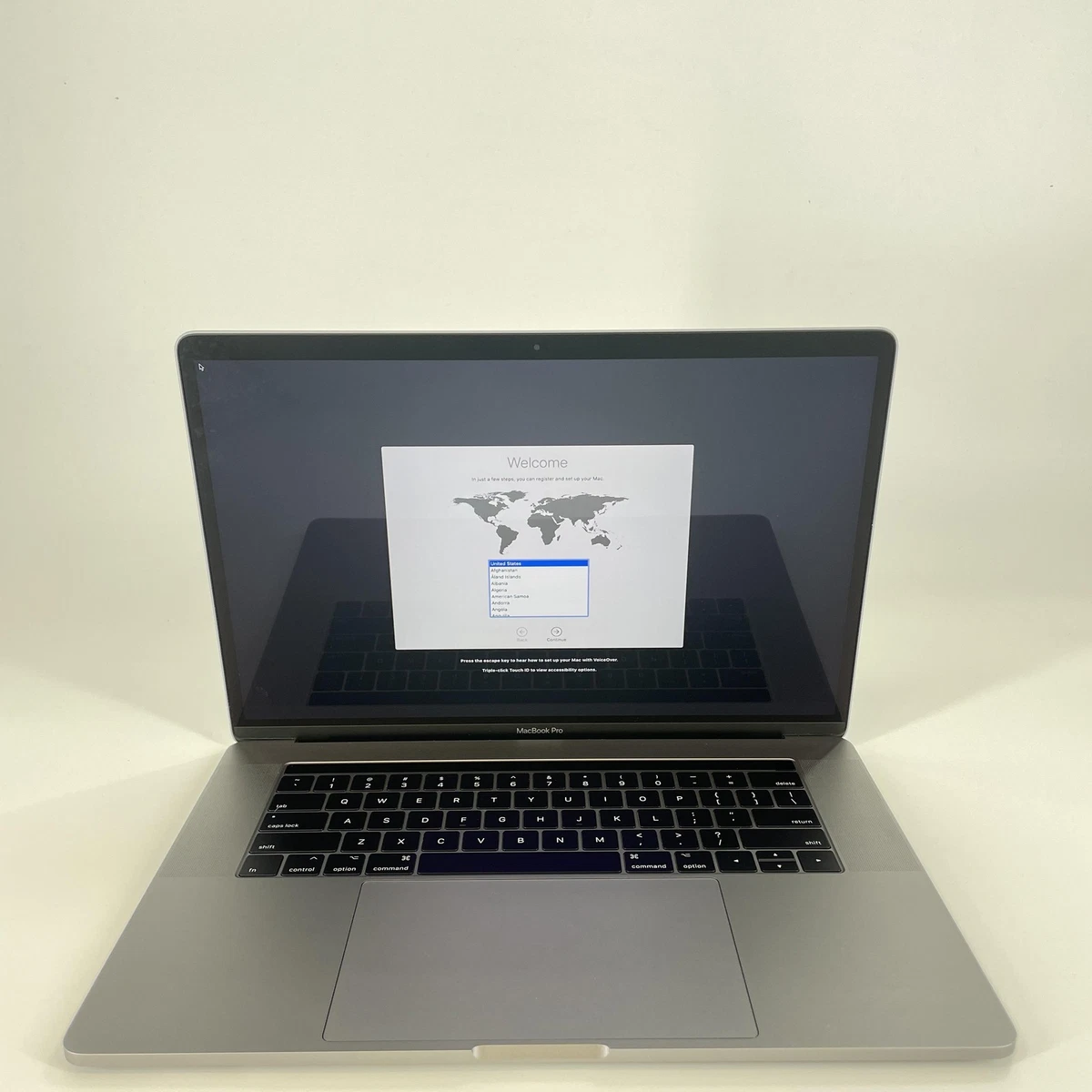 【美品】MacBook Pro Core i7 2.7GHz/16GB/1TB Amazon.com: Apple 2016 MacBook Pro with 2.7GHz quad-core with