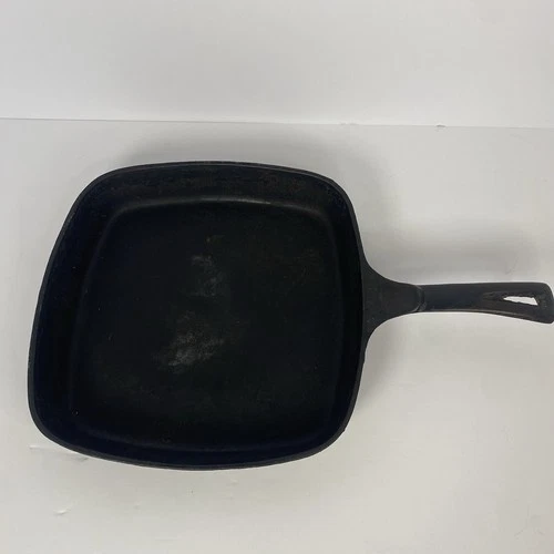 Original WAGNER WARE Sidney O Cast Iron Square Skillet Thumb Rest 9x9