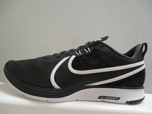 nike zoom strike 2 trainers mens