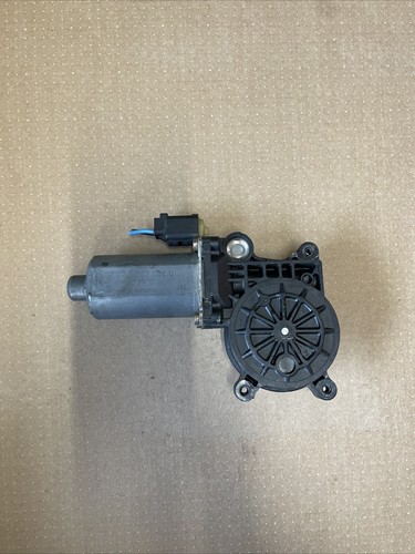BMW E46 Fensterhebermotor vorne rechts Coupé Cabrio  8362064