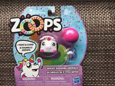 ZOOPS Hasbro Twisting Climbing Wacky Zooming Animals