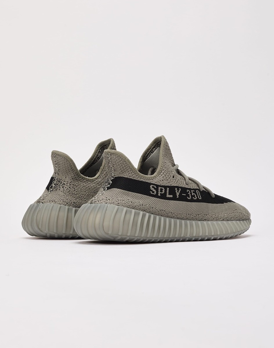 Men's Brand New Adidas Yeezy Boost 350 V2 