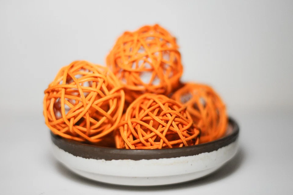 20 Bombillas Naranja Ratán Bola Cadena de Luces LED 2 Metros de Largo Batería Fiesta Evento Foto 3 de 4