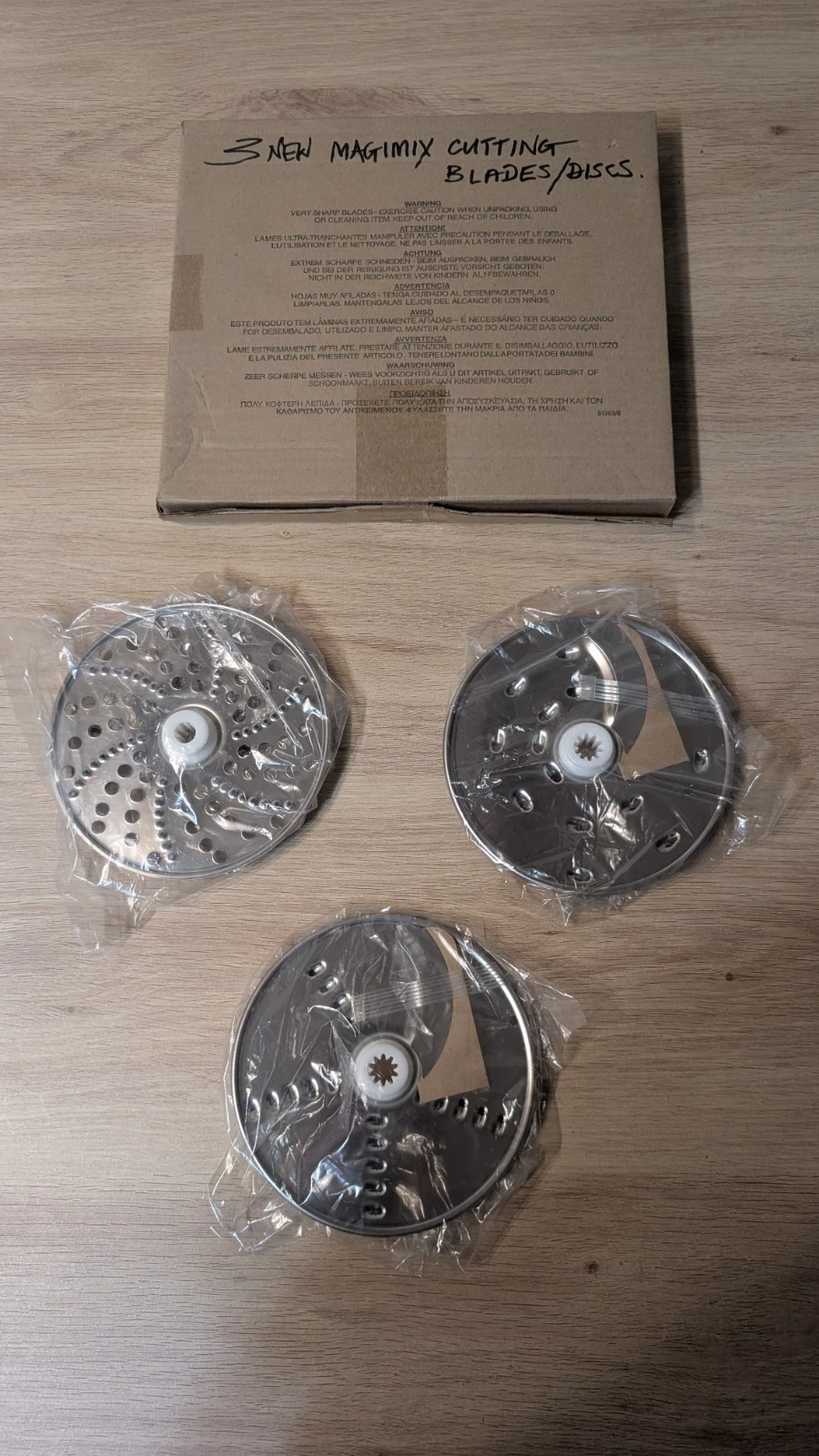 Magimix Food Processor 3 x Cutting Discs Brand New in Packaging *NEVER USED*
Opens in a new window o