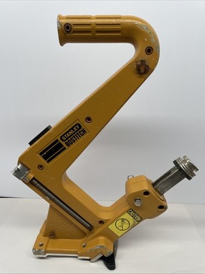 Stanley Bostitch MFN 200 Manual Hardwood Flooring Cleat Nailer 