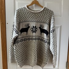 Beautiful Natural Brown and Green Christmas Pullover featuring Reindeer 40/M