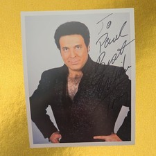 Tom Jones legendary SINGER Autographed Hand S...