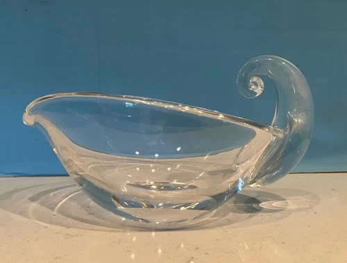 VTG STEUBEN CRYSTAL CLASSIC GRAVY SAUCE BOAT, SIGNED 1940'S