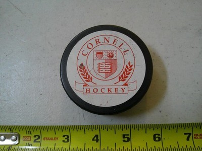 RARE CORNELL UNIVERSITY OFFICIAL HOCKEY GAME PUCK EAST VINTAGE BIG RED NCAA A