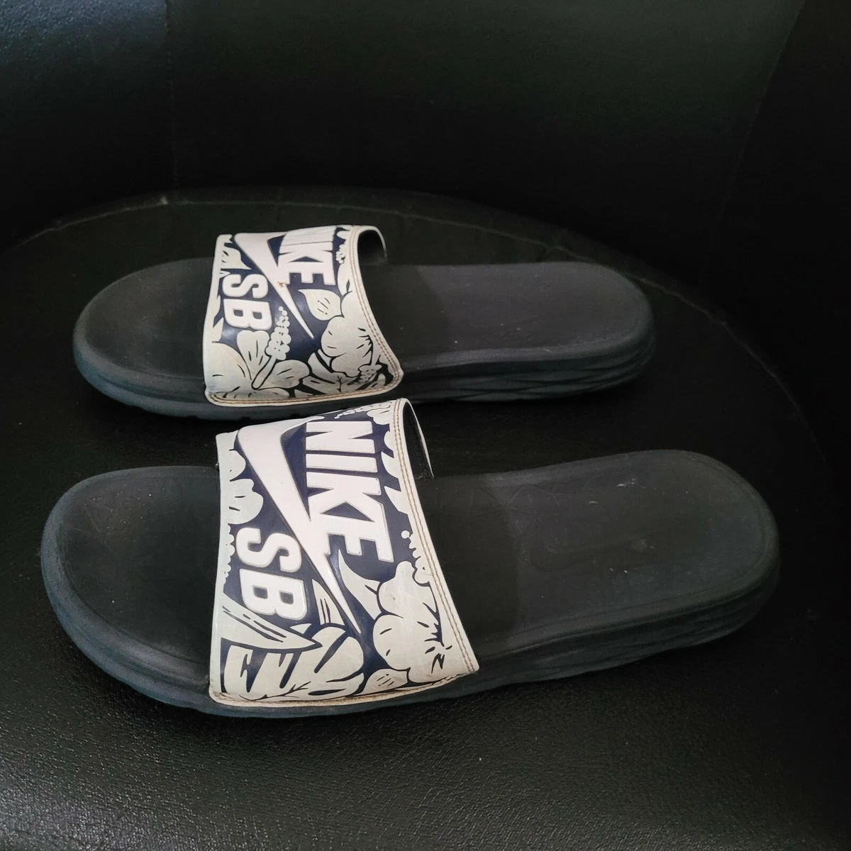 Nike Sb Benassi Solarsoft Slides Mens Size 10 Black White Slippers