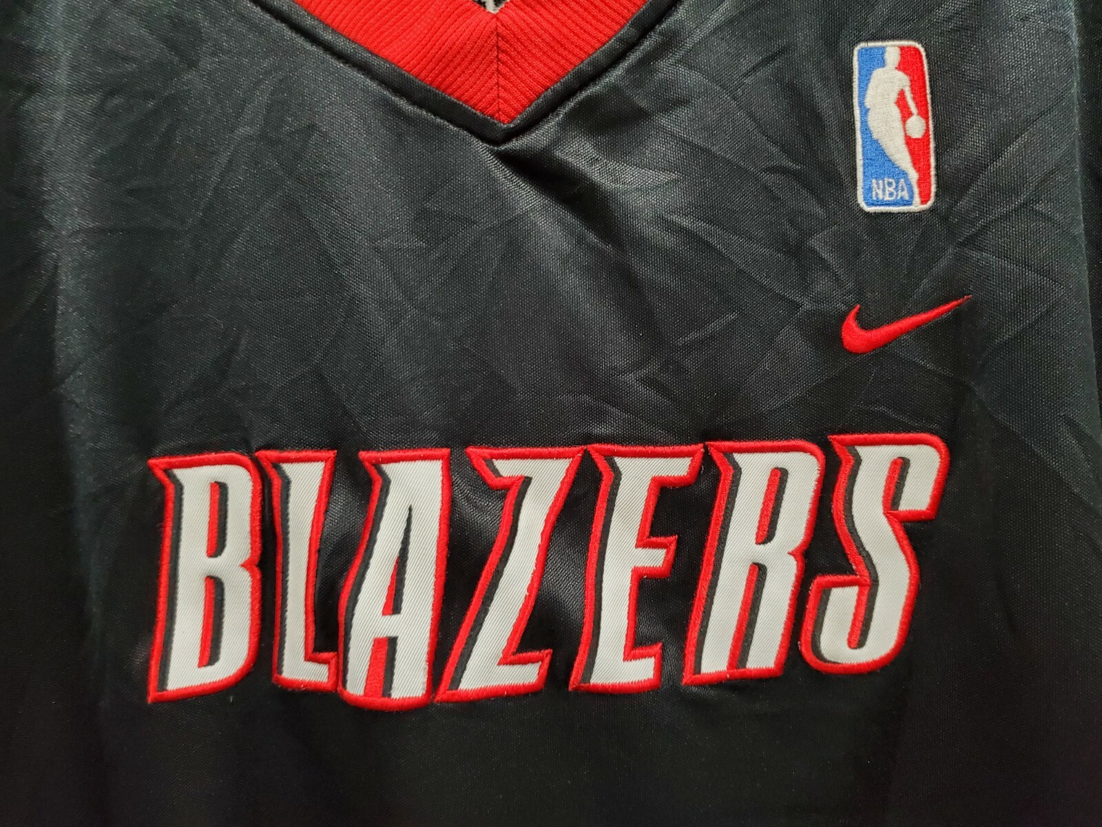 SACAI X NIKE Rara maglia riscaldante vintage Nike Portland Trail Blazers nera senza maniche uomo 2XL