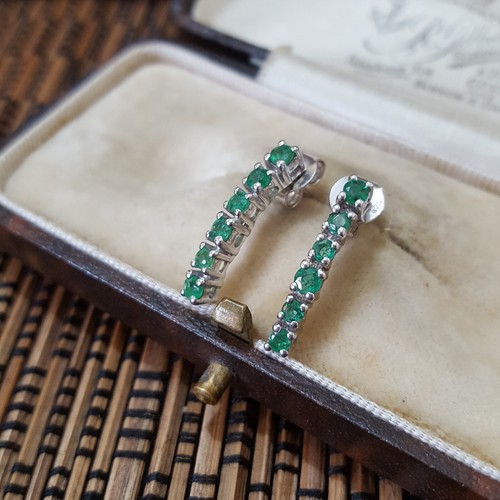 Ladies 925 Sterling Silver Stud Earrings, Brazilian Emerald Earrings, 0.650ct - Picture 2 of 6