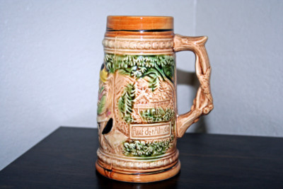 ''AUFDET ALMDAISTES SCHON BEER STEIN