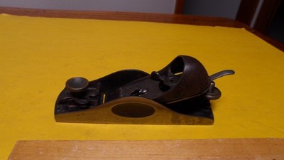 vintage stanley adjustable throat hand plane.