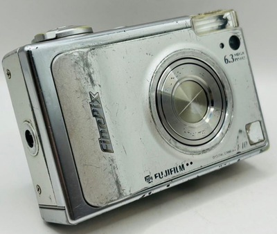 Fujifilm FinePix F Series F10 6.3MP Digital Camera - Silver for