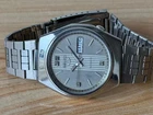 Vintage Seiko 5 Grey Diamond Automatic Mens Watch For Spares or Repair NJ-403