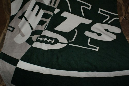 NFL New York Jets Fútbol Impresión Inclinada Toalla de Playa Nueva Envío Rápido 35"W x 70"L - Imagen 5 de 6