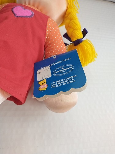 DAKIN Dream Dolls freche Gören Zöpfe rotes Kleid lila Schuhe Vintage Etikett - Bild 10 von 11