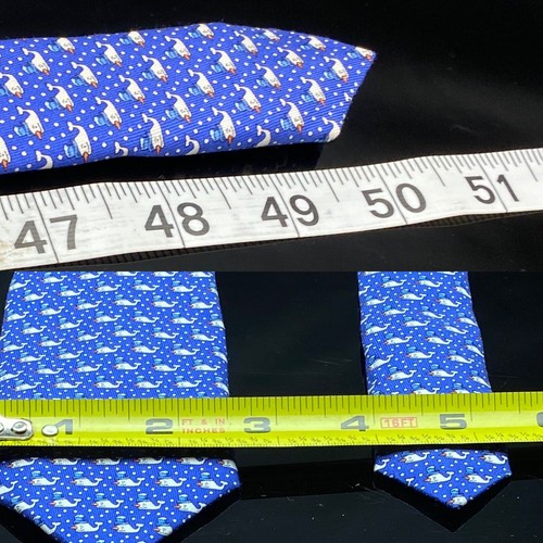 Vineyard Vines Children’s Tie New Whale Christmas Animal Print - Picture 4 of 5