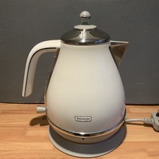 De'Longhi  Jug Kettle Icona Capitals 1800W 1.7L Anti Scale Filter White