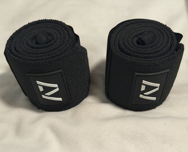 A7 Wrist Wraps Medium 39cm Adjustable Elastic Weight Lifting Gym Black Pair Once