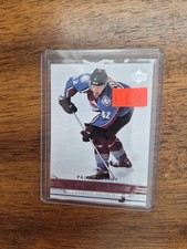 2006-07 Upper Deck Young Guns Paul Stastny Rookie Card #207. rookie card picture
