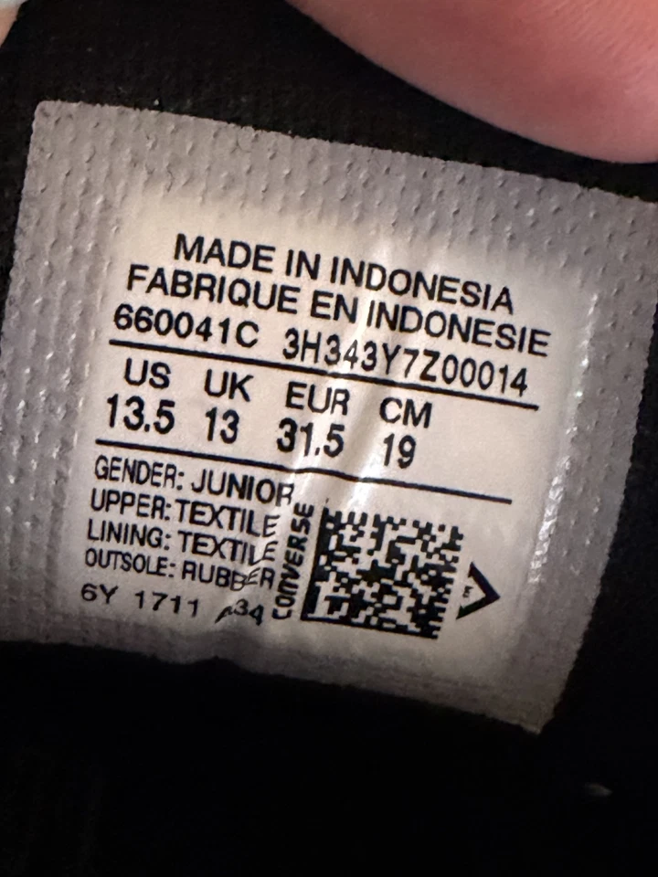 Boys converse boots size 13 grey - Image 3 of 3