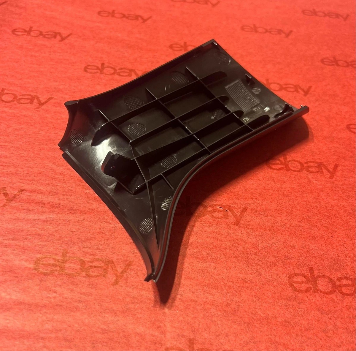 2525703C1 Genuine International L/H Side Door Mirror Arm Shell OEM