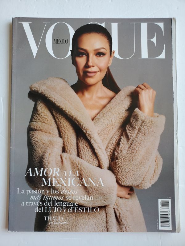 Thalia Cantante Mexicana Marca De Ropa De Thalia Catálogo Vestidos