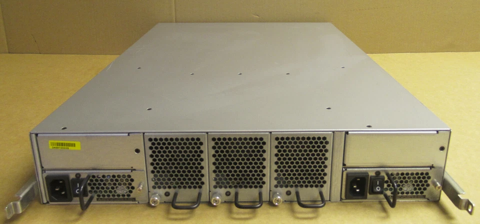 EMC DS-5300B 5300 48-Ports Active 8GB/s FC Ports 2U Switch EM-5320 + Licenses - Image 2 of 3
