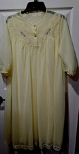 Vintage Shadowline Pale Yellow M Bridal Boudoir Nightgown Peignoir 2pc M