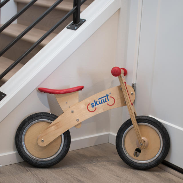 skuut metal balance bike