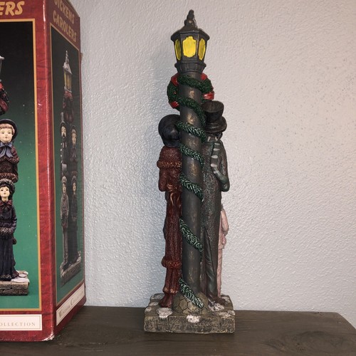 Vintage Victorian Dickens Carolers Windsor Collection Christmas Decor Figurines - Picture 5 of 7