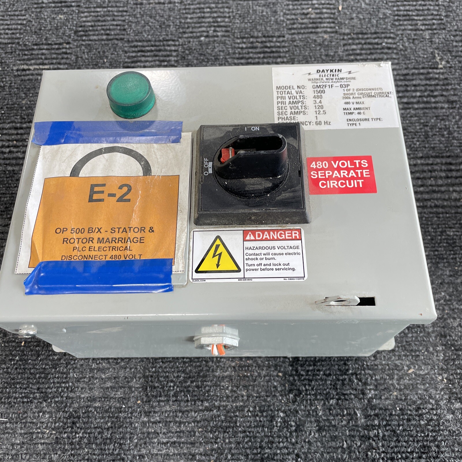 Daykin Electric Transformer Disconnect Model GM2F1F-03P W/ Fuses
