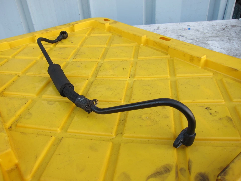 Suzuki Katana 600 GSX600F 2001 OEM MOTOR MOTOR ENFRIADOR DE ACEITE MANGUERA Foto 4 de 4