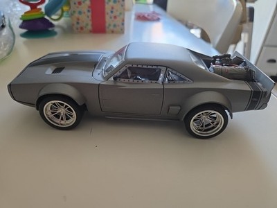 Jada Toys Fast and Furious 8 Doms Chargers 1:24 Scale USED