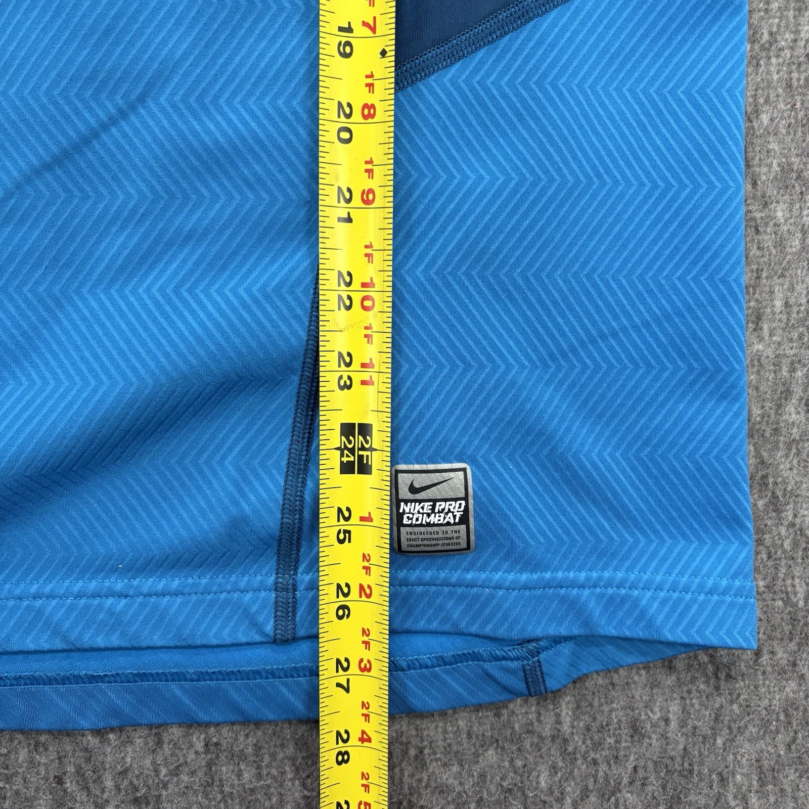 Nike Pro Combat Hyperwarm Lite Fitted Quarter Zip… - image 5